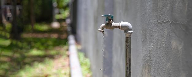 outdoor faucet leaking from hole in stem