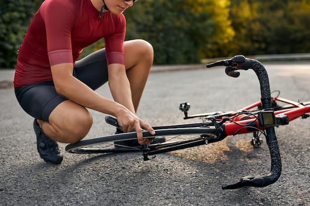 hit cyclist going wrong way