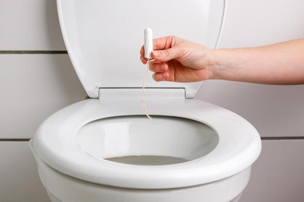 how much does unclogging a toilet cost