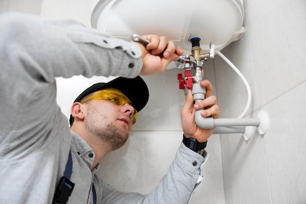 is plumber liable for water damage