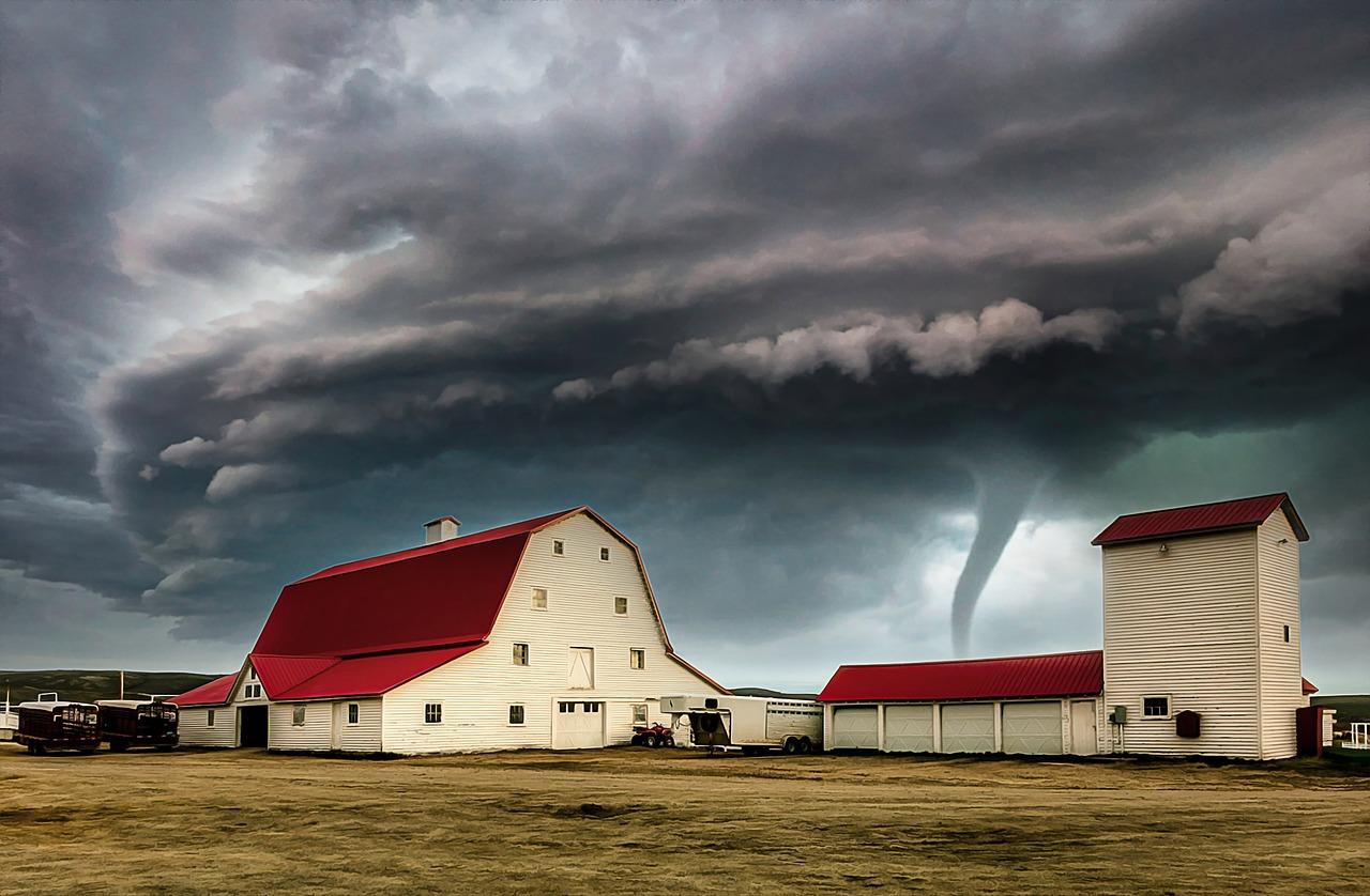 laramie wy tornado