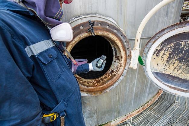 sewer cleanout in crawl space