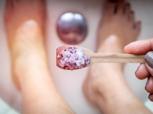 soak wound in epsom salt