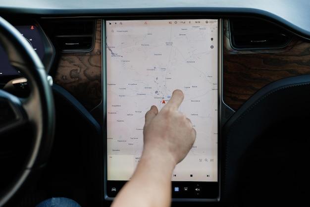 tesla gps tracking