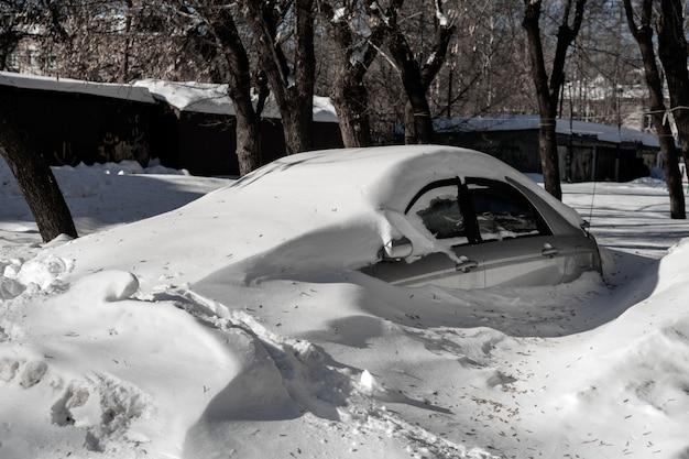 acura mdx in snow