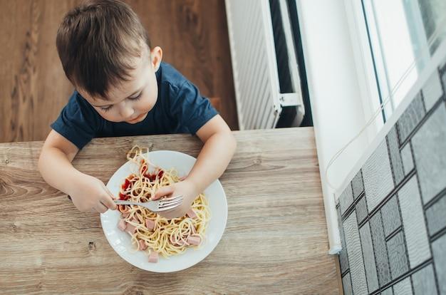 macaroni eaters