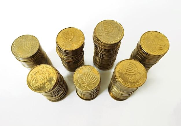 600 gold shekels to dollars