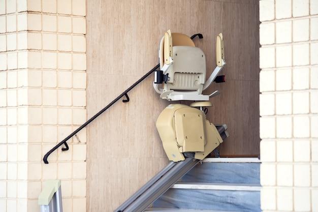 acorn curved stairlift