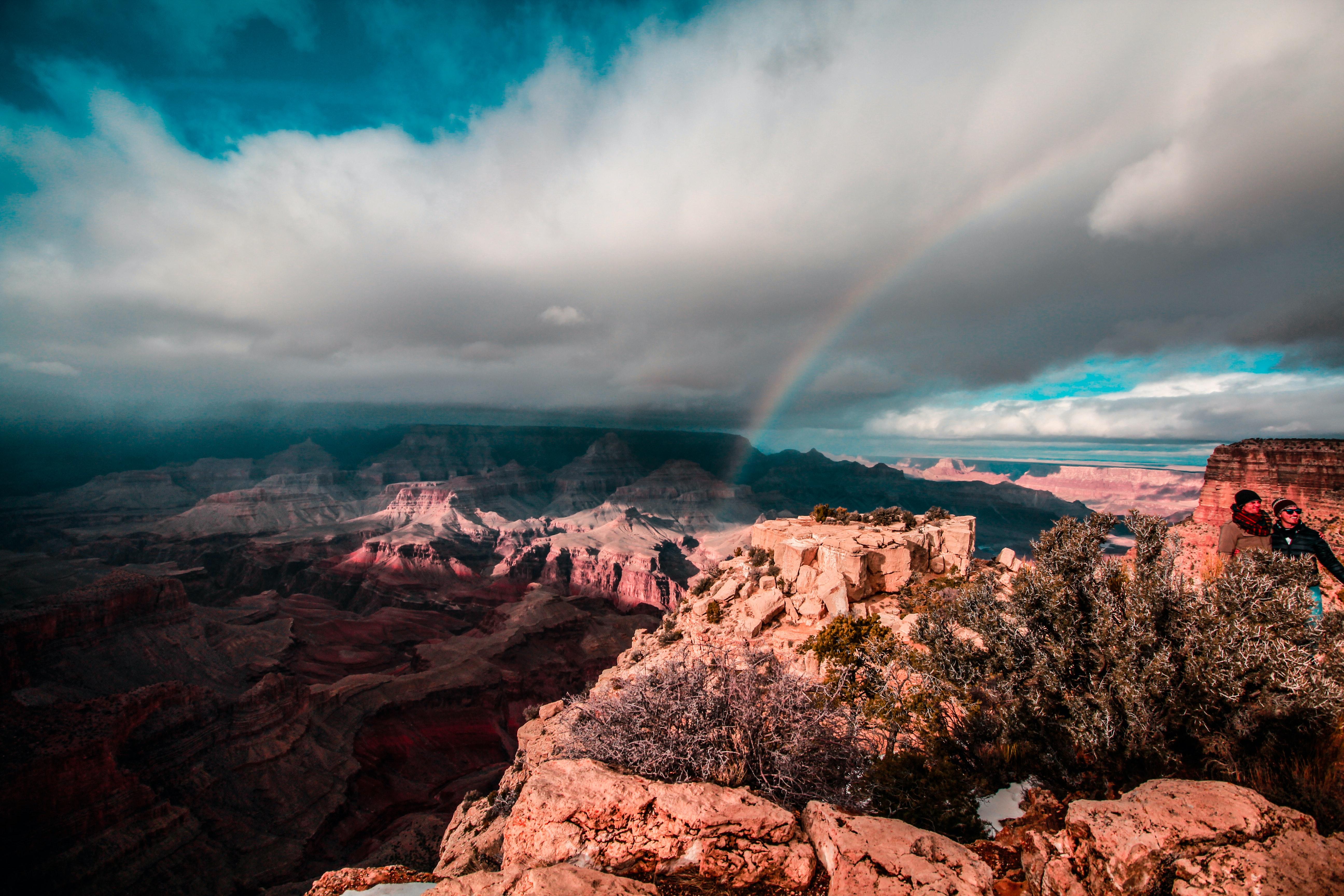 best time to move to arizona