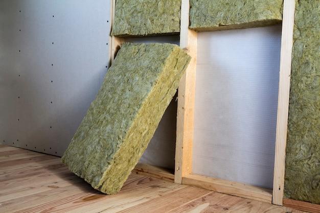 can you blow insulation between floors