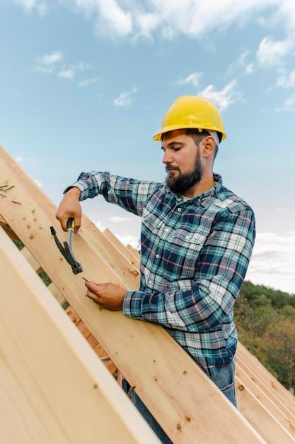 can you negotiate with roofing contractors