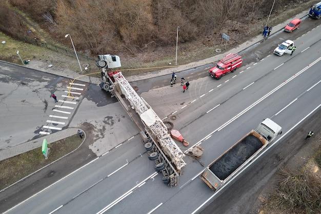 car accident with semi truck