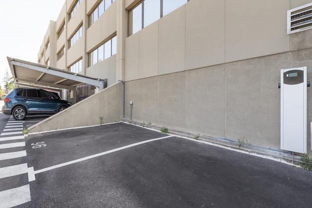 car damaged in apartment parking lot