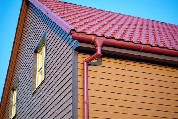 do garages need gutters