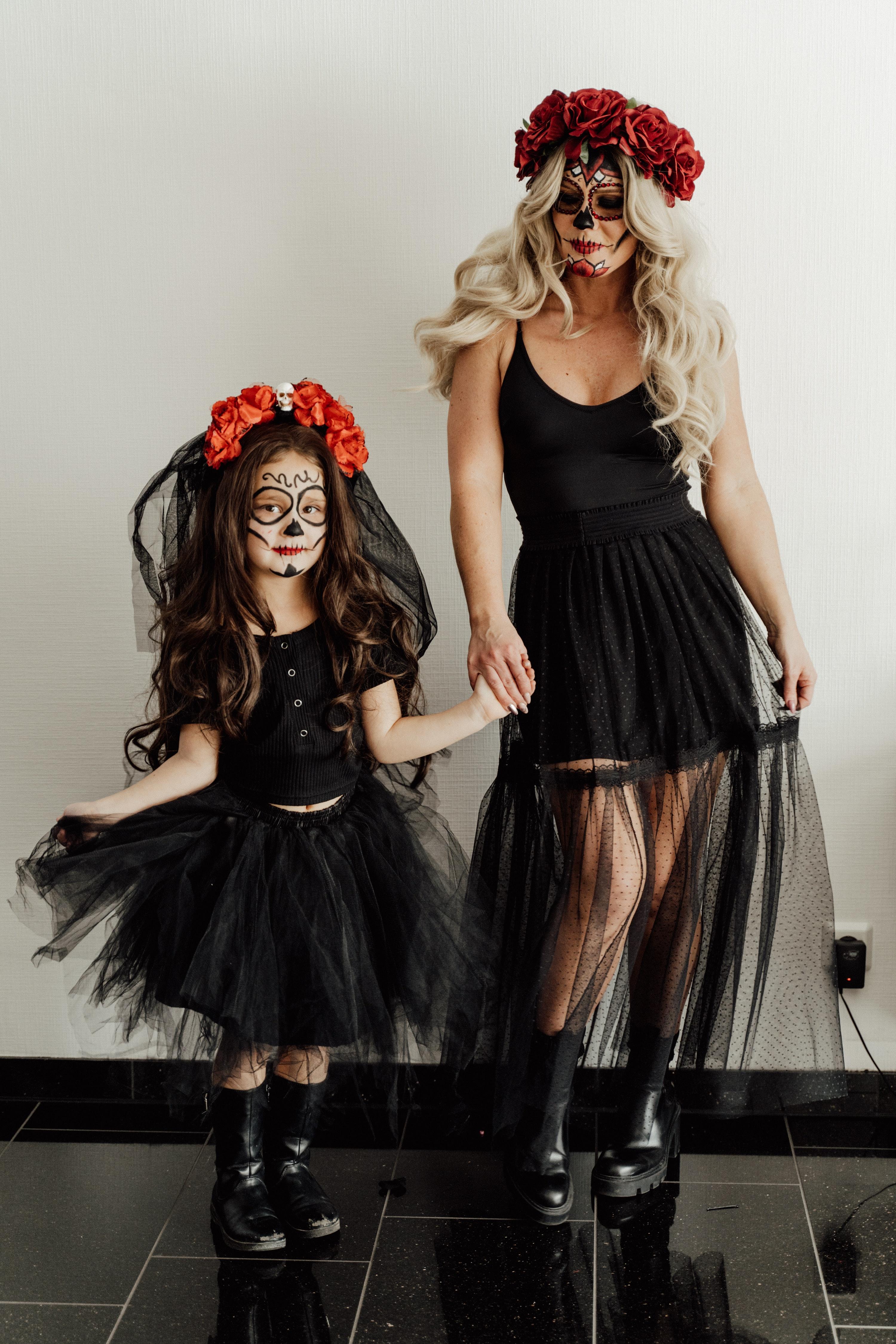 Finding the Perfect Halloween Costume: Dress Code Dos and Don'ts - OATUU