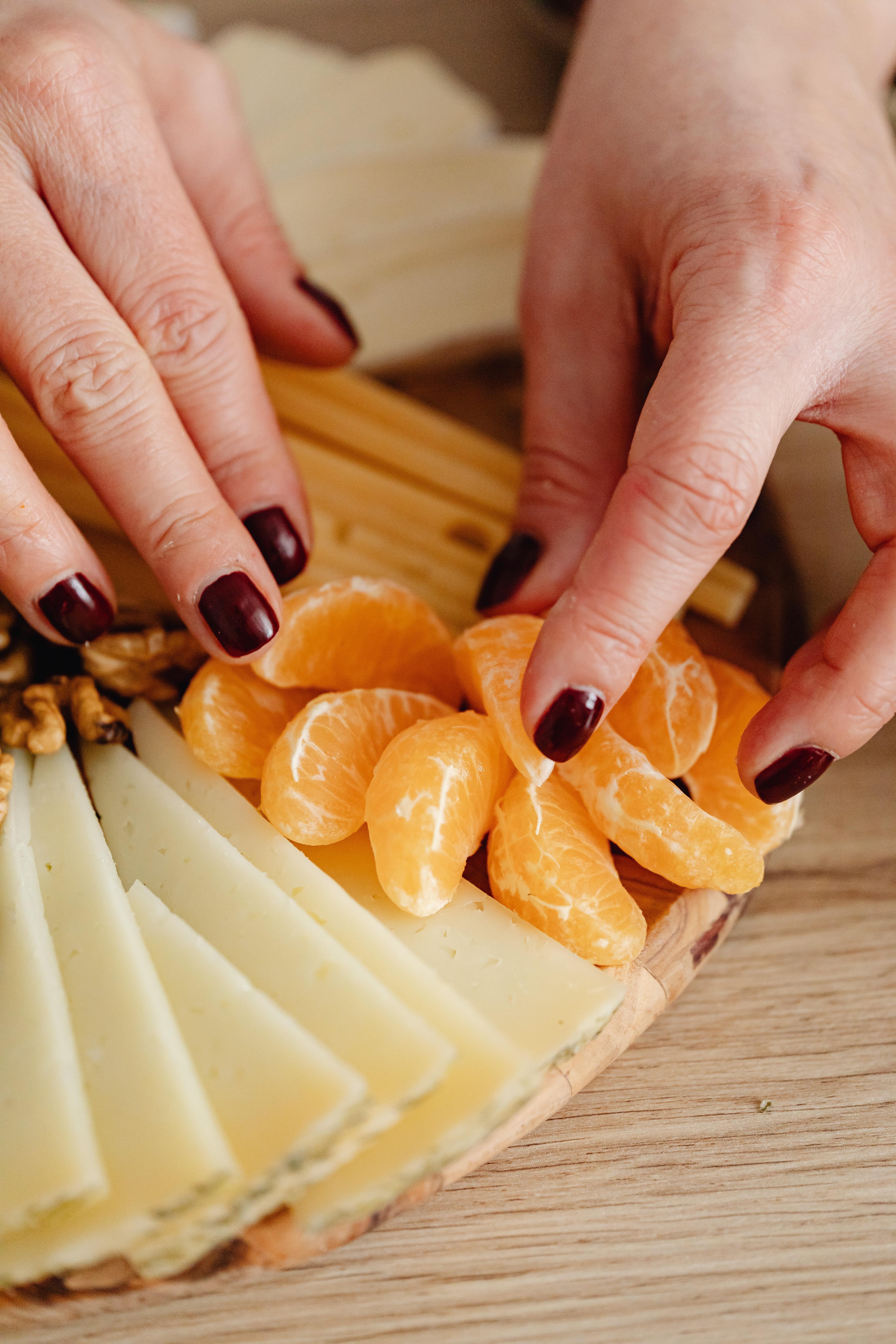 how to serve honeycomb on a charcuterie board