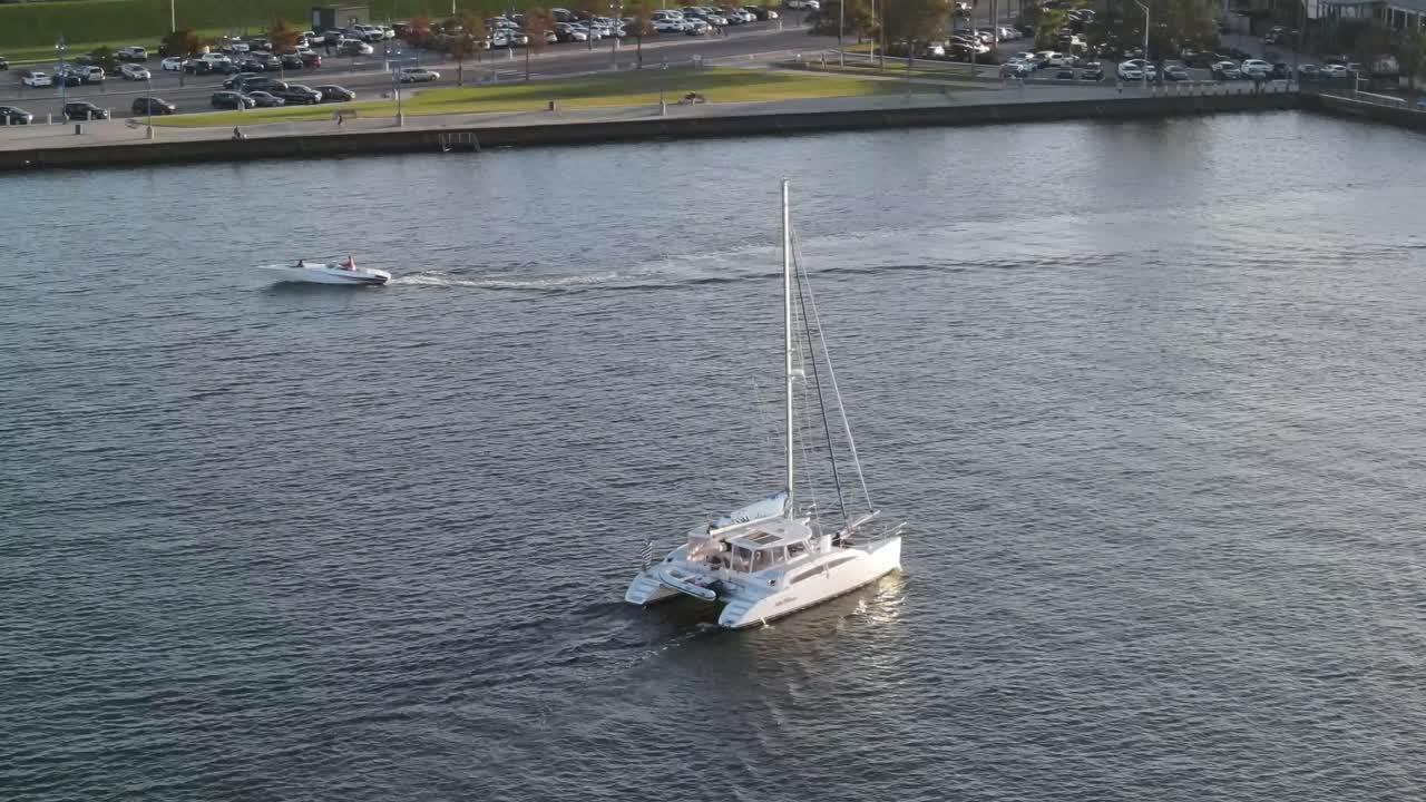 how to transport a catamaran