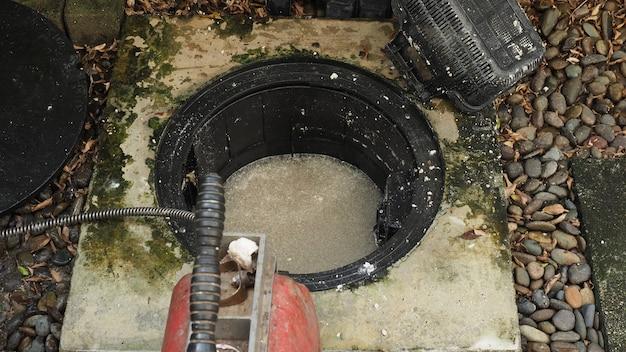 how to unclog a septic tank