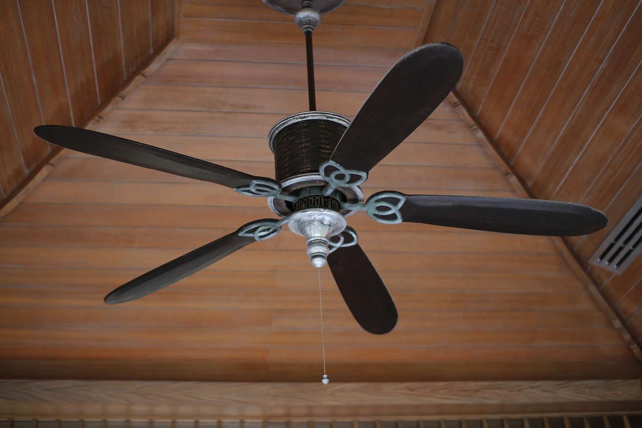 do you need an electrician to install a ceiling fan