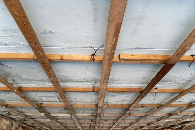 soundproofing floors between joists