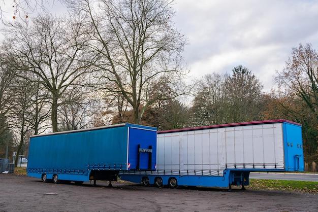 moving freight trailer