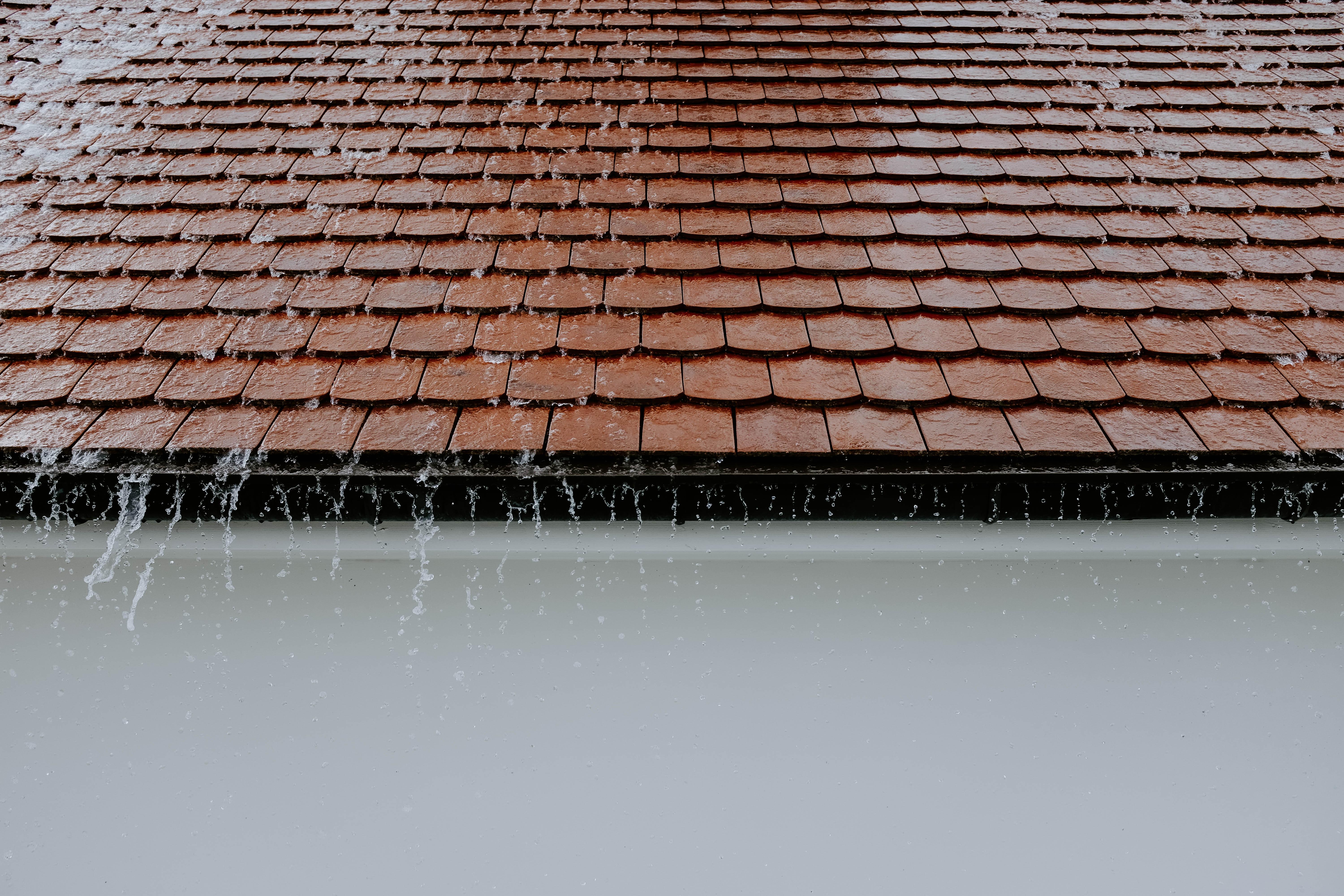 what is the cheapest roofing material