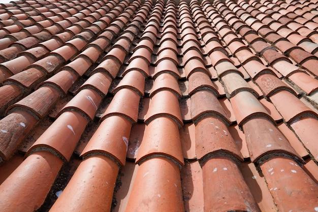 what is the cheapest roofing material