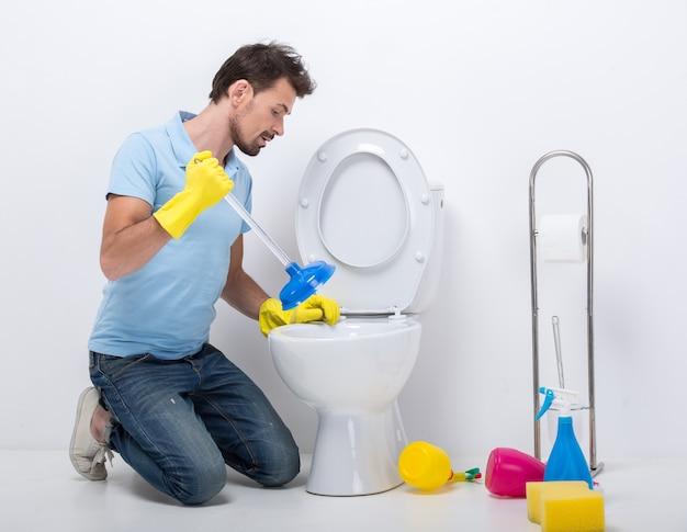 unclogging toilet with bleach