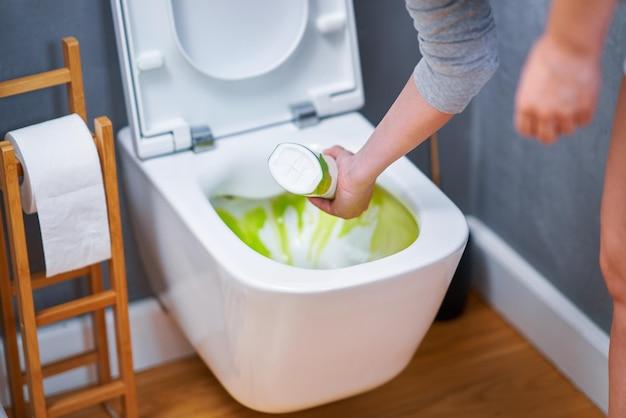 unclogging toilet with bleach