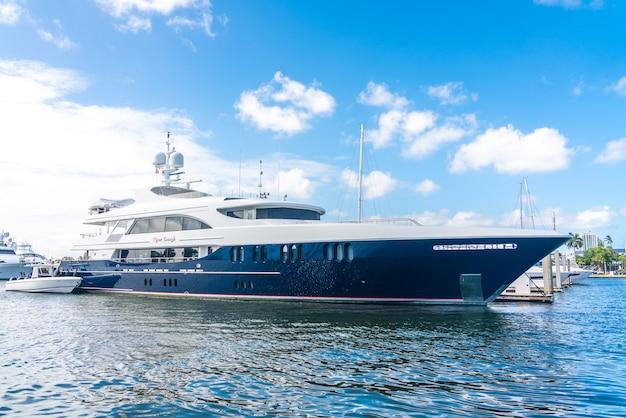 who owns yachts in fort lauderdale