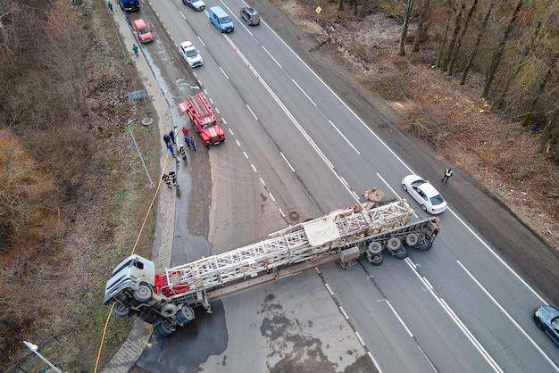 18 wheeler truck accident