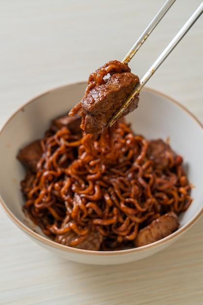 spicy beef ramen