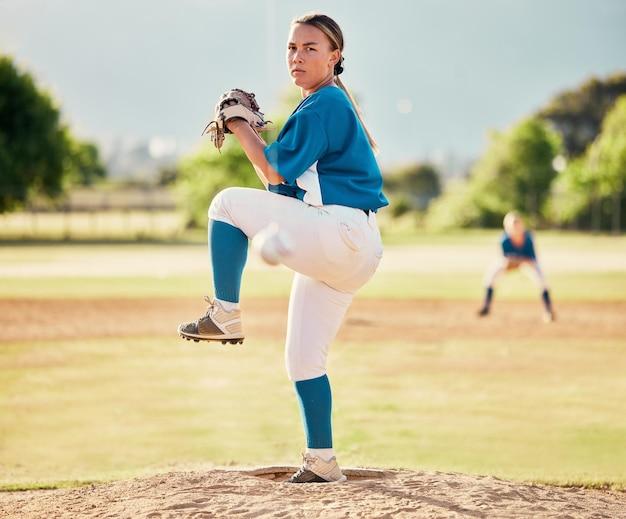  How To Throw The First Pitch At A Baseball Game 