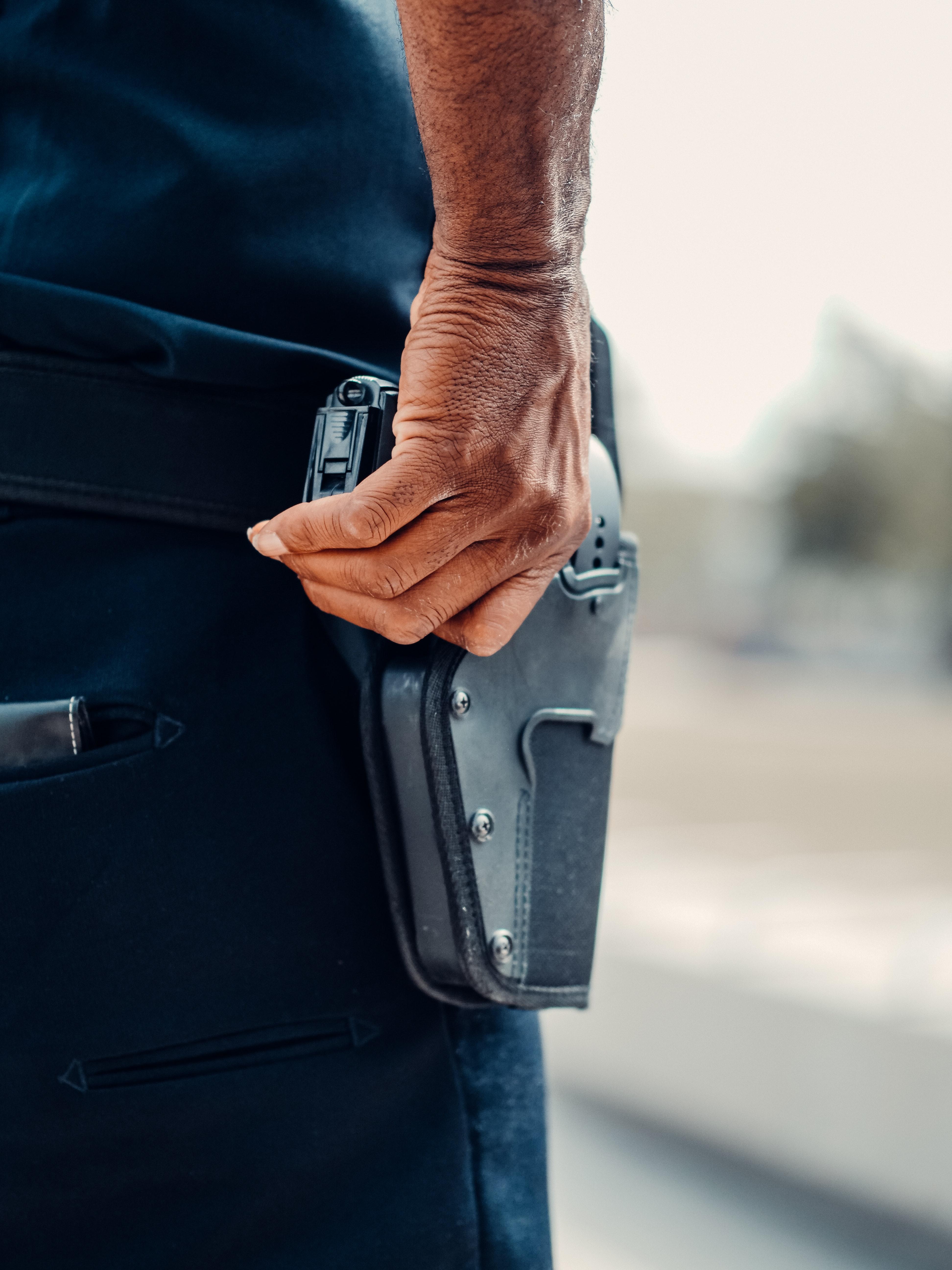 Is it legal to carry a handgun in your pocket in Texas?