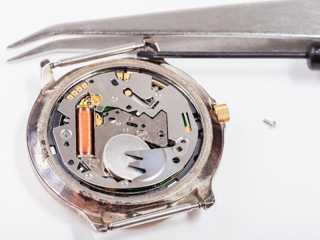  Are Seiko Movements Handmade 