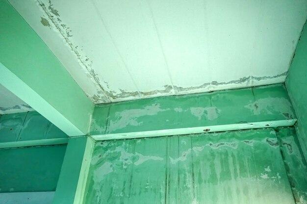  Can A Wet Ceiling Collapse 