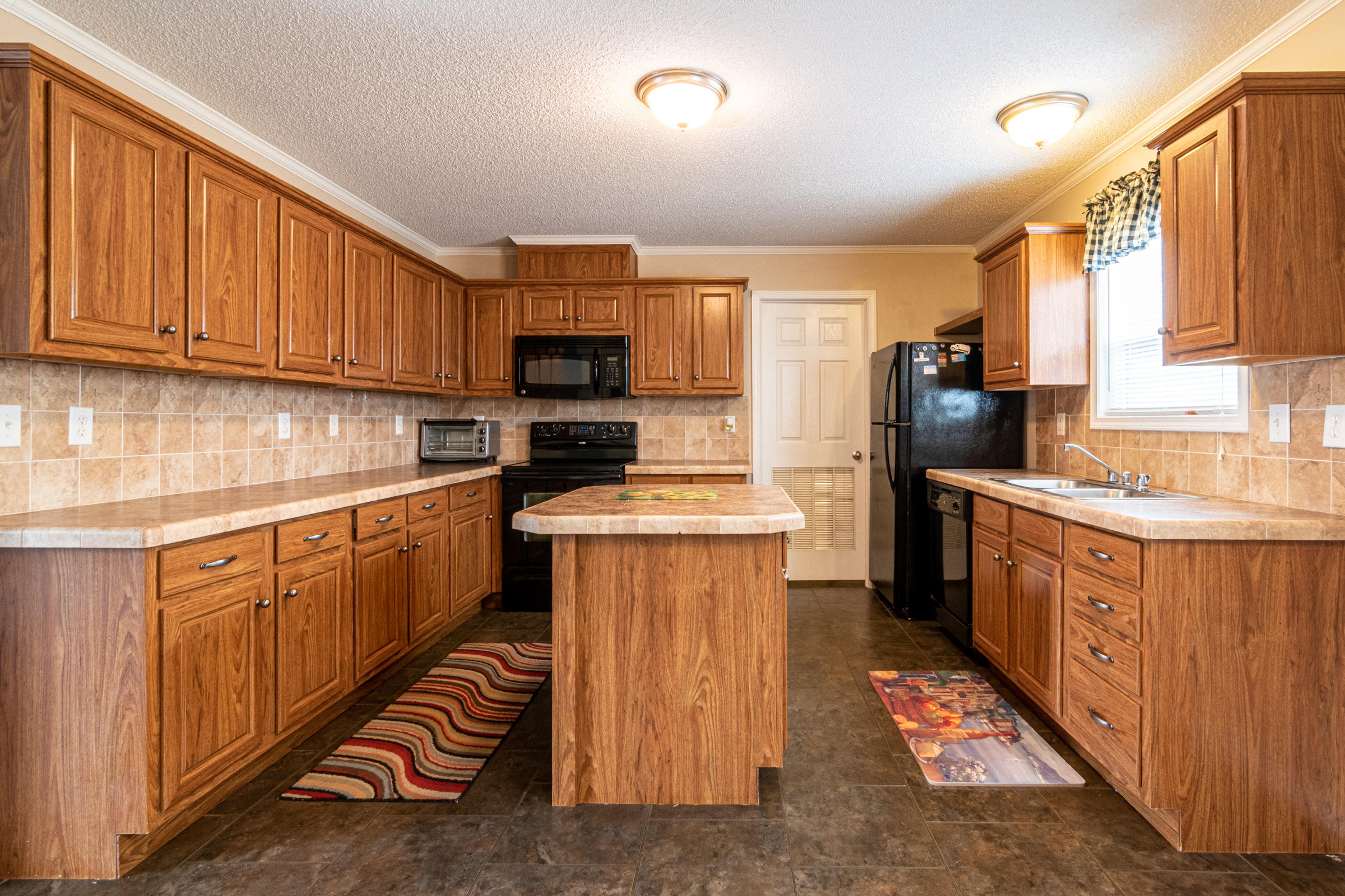  Can You Wallpaper Over Laminate Cabinets 