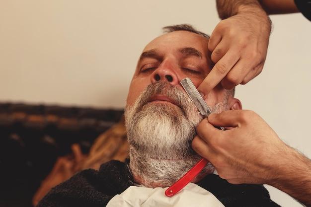  How Hard Is It To Shave With A Straight Razor 