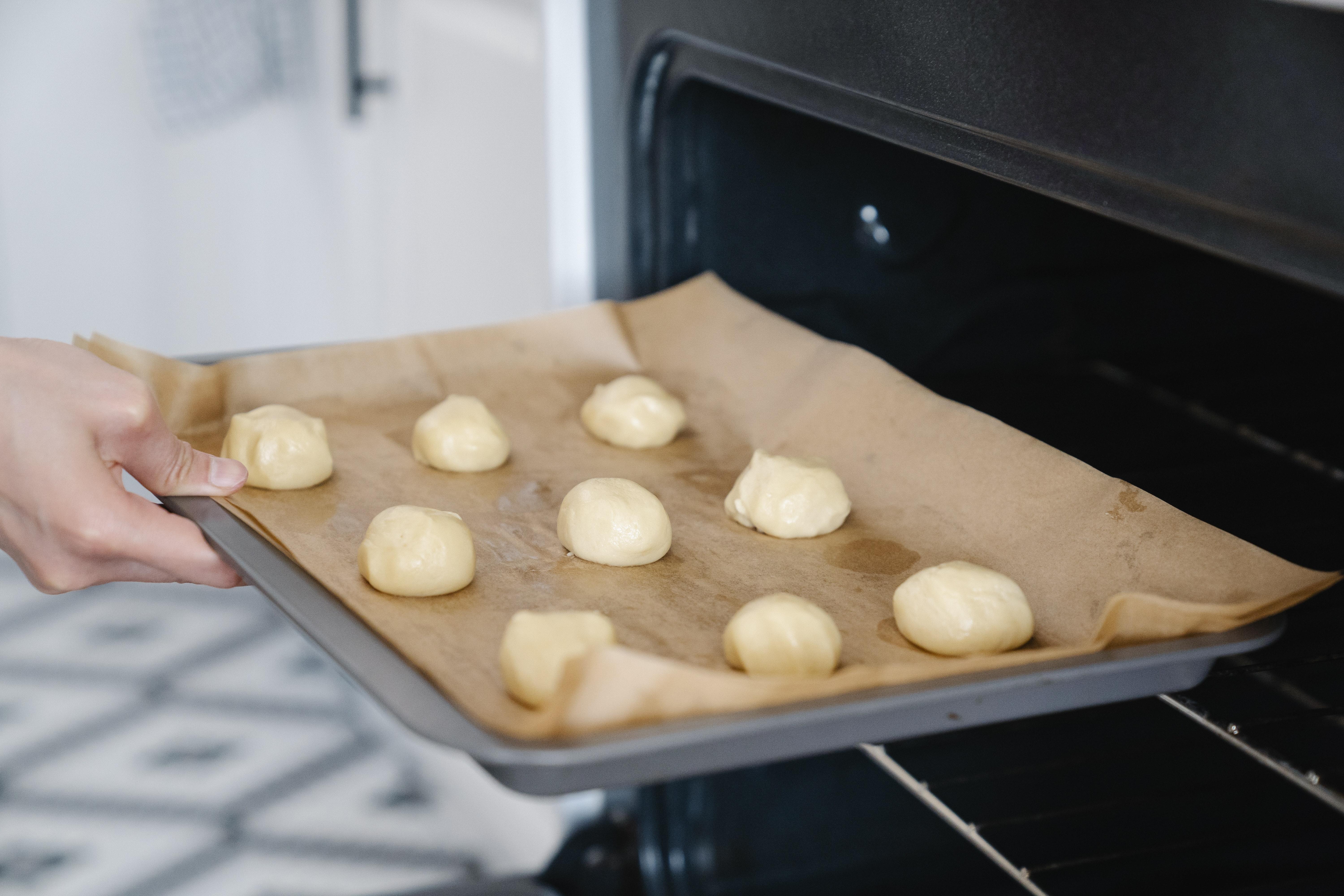  How Long Should You Leave Cake In Pan After Baking 