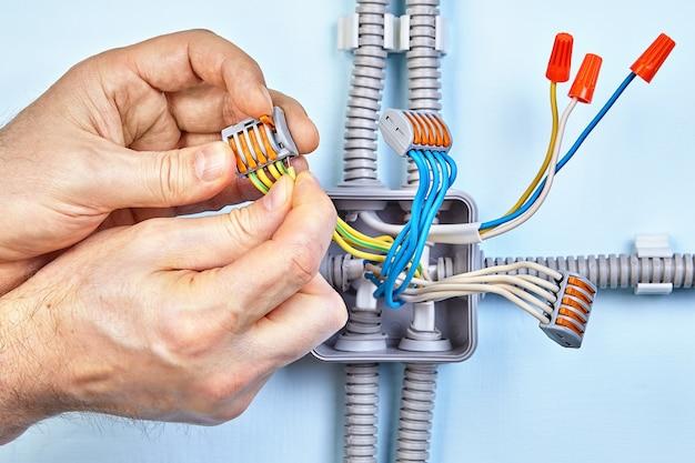 How Many Splices Per Junction Box 