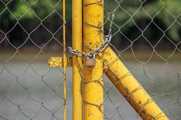  How Much Concrete For Chain Link Fence Post 