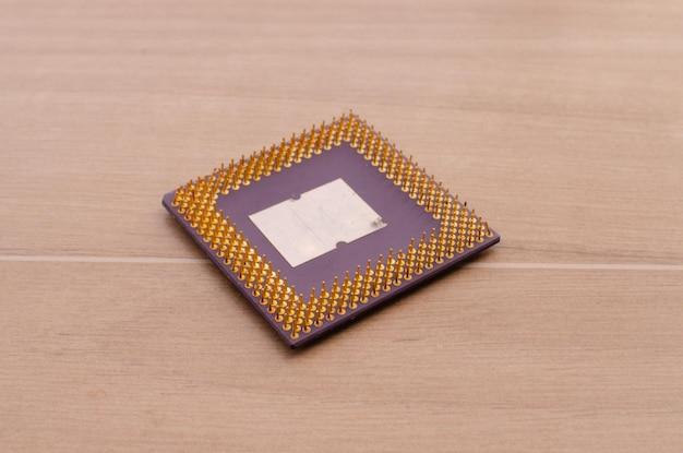  How Much Gold In Ceramic Cpu 