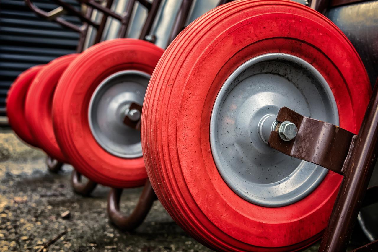  How To Attach Wheels To A Cart 