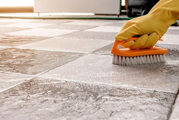 How To Clean Ceramic Tile Floor Without Leaving A Film 