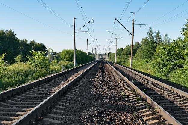 How Do I Craft Railroad Tracks In Terraria 