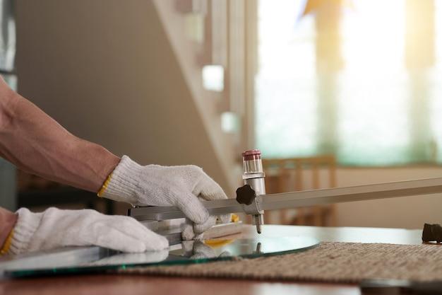 How To Cut A Glass Tube At Home 