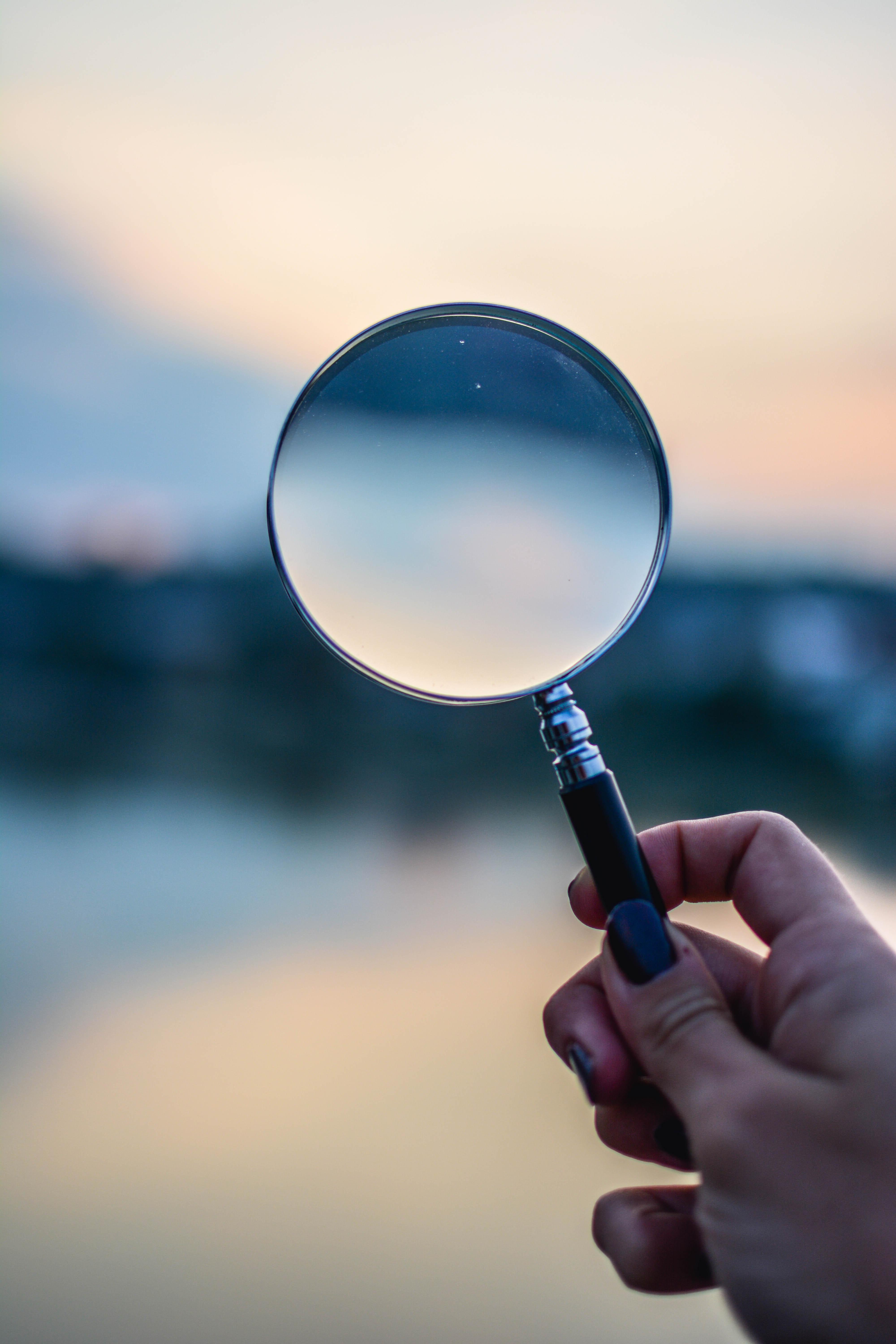  How To Make A Projector Using Magnifying Glass 