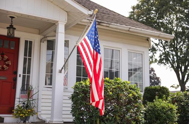 How To Mount A Flagpole On Vinyl Siding 