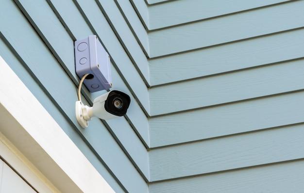 How To Mount Camera On Vinyl Siding 