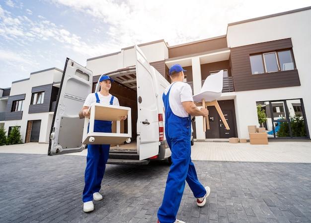  How To Move Heavy Furniture Down Stairs 